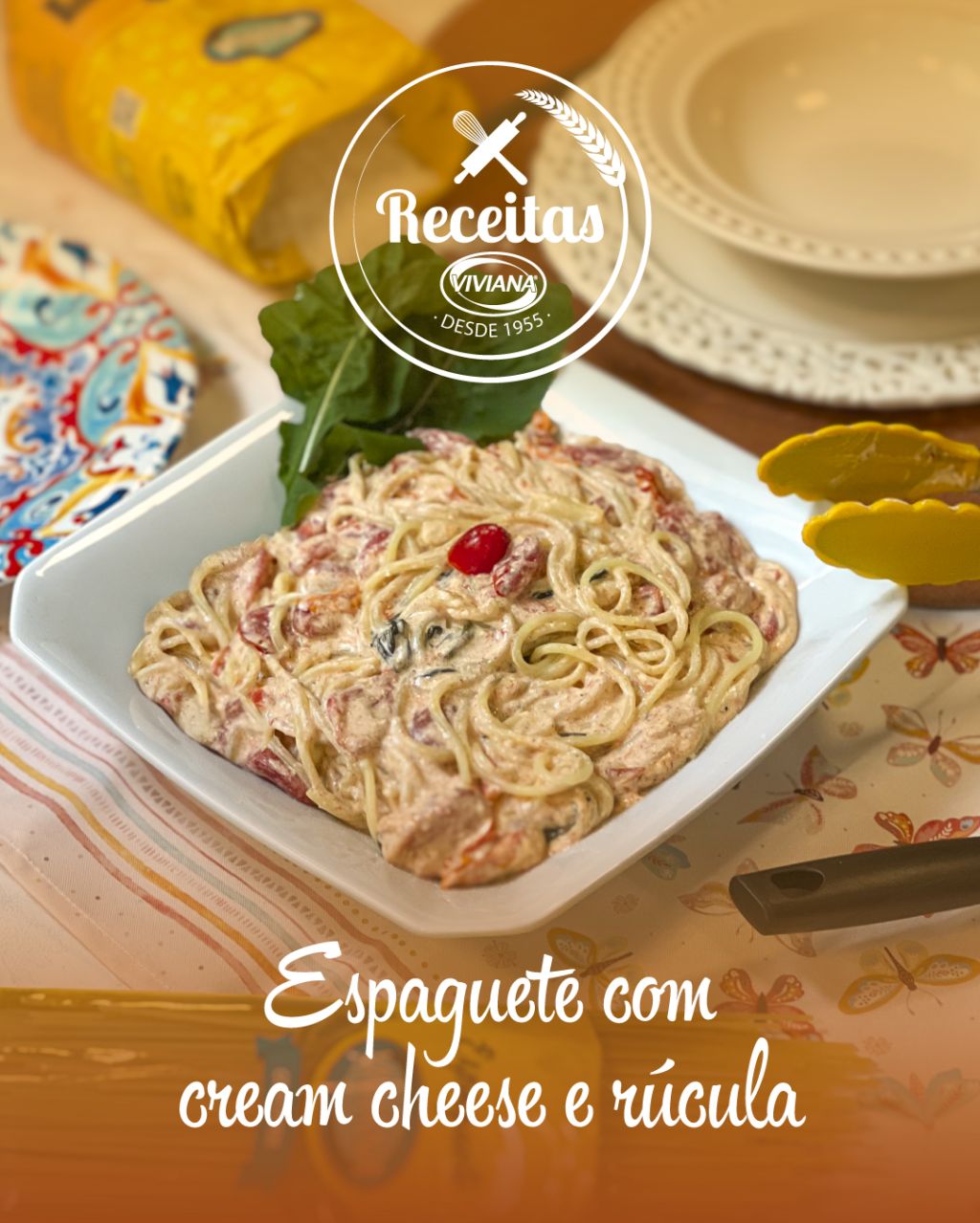 Espaguete com cream cheese e rúcula